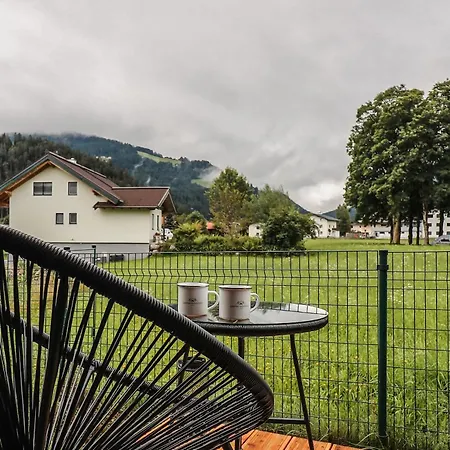 Berg & - Cozy House